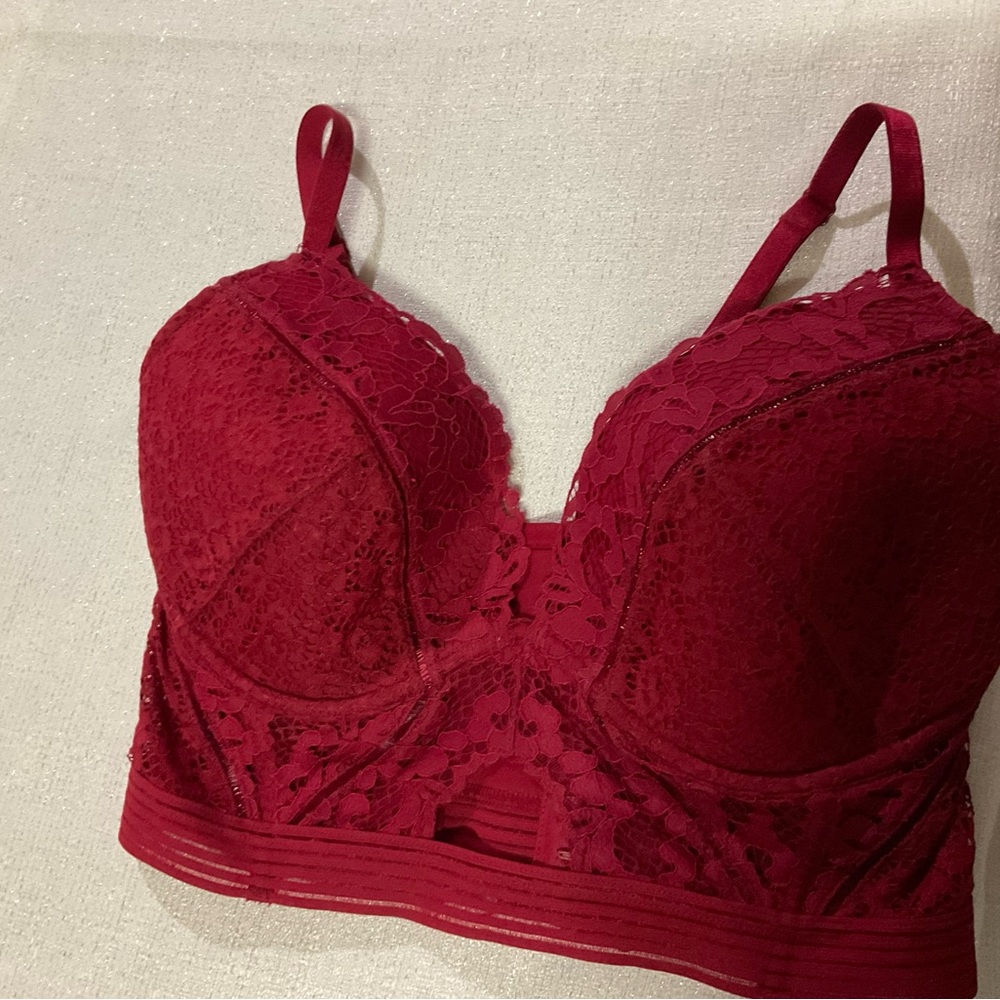 Victoria's Secret’s Very Sexy Lined Plunge Deep Red Lace Bustier/Bra